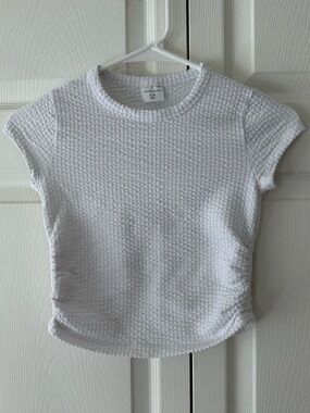 abercrombie kids White Textured Short Sleeve Tee